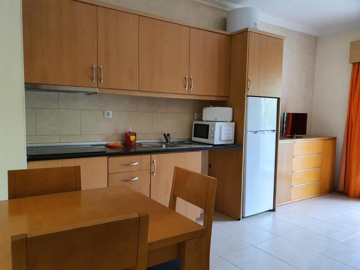 Flamingo Apartments Портиман Екстериор снимка